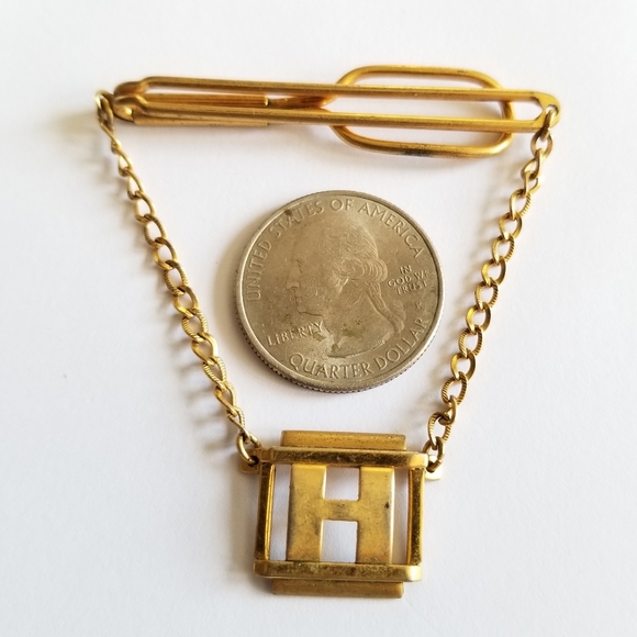 Relisted -Vintage letter H tie clip by SWANK gold tone metal - Picture 4 of 8